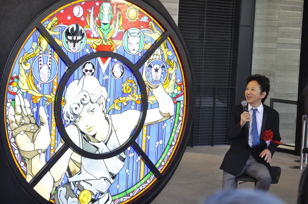 「ジョジョ」荒木飛呂彦氏 大阪駅で初のパブリックアートをお披露目 | 週刊大阪日日新聞
