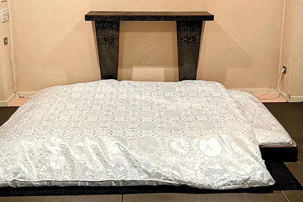 遺体を寝かせる布団