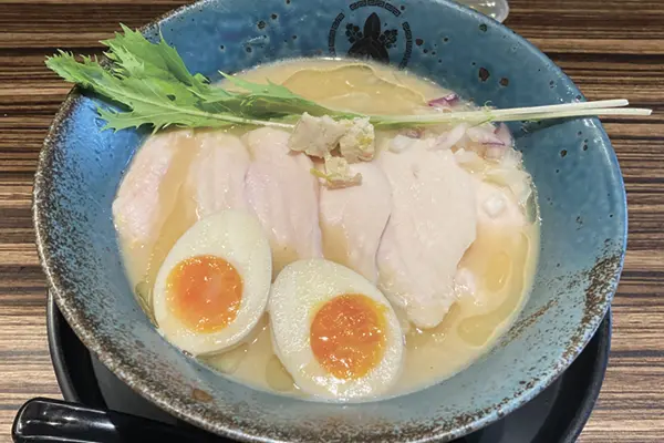 特製 新鶏白湯 1320円