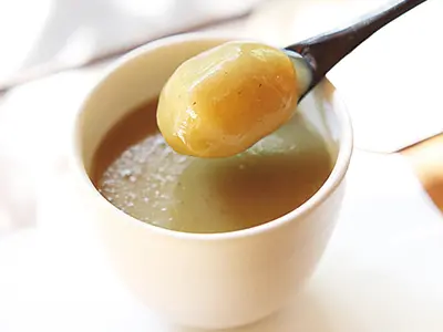 期間限定の「栗しるこ」（1900円）