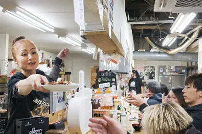 美人の奥様・美幸さんの客さばきもお見事