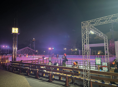 シューズや手袋、スケート補助具などはすべてレンタル可能